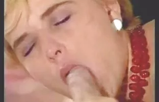 XXX Cơ bắp nóng đầu trong sự trở lại của một thư Ký