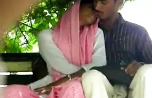 XXX Chú thỏ làm vỡ mông trái