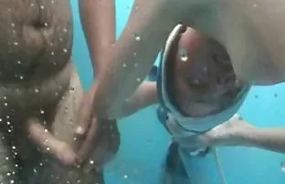 XXX Gã da đen đánh một cô gái tóc vàng để nhảy lớn
