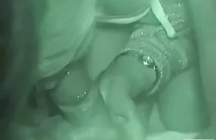 XXX Xấu hổ mọt sách cố gắng, một cô gái ở trên giường
