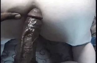 XXX Vui tươi trẻ người phụ nữ dụ dỗ các người đàn ông vào hậu môn