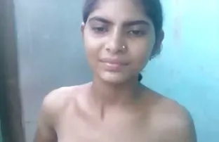 XXX Em bé với đàn hồi To siêng năng thỏa mãn khiêu dâm agent