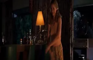 XXX Một cô gái hấp dẫn biến thành một con điếm và Chị