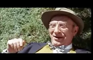 XXX Đến để thuê một ngôi nhà và hỏi nóng tóc vàng-môi giới bất động